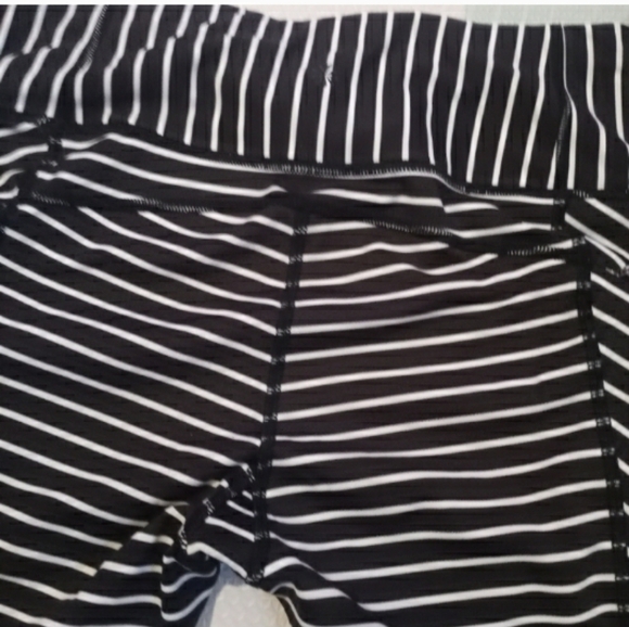 Athleta Stripe Contender 7/8 Tight Legging size S - Picture 6 of 12